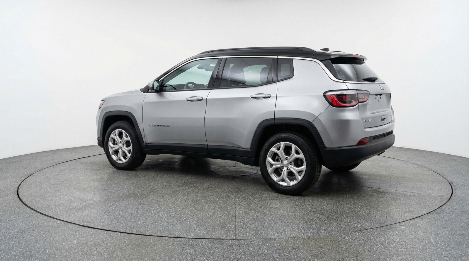 Used 2025 Jeep Compass Latitude image 6