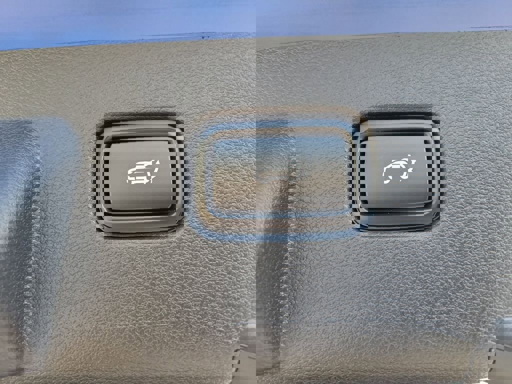 New 2026 Kia Sportage EX w/ EX Panorama Roof Package image 15