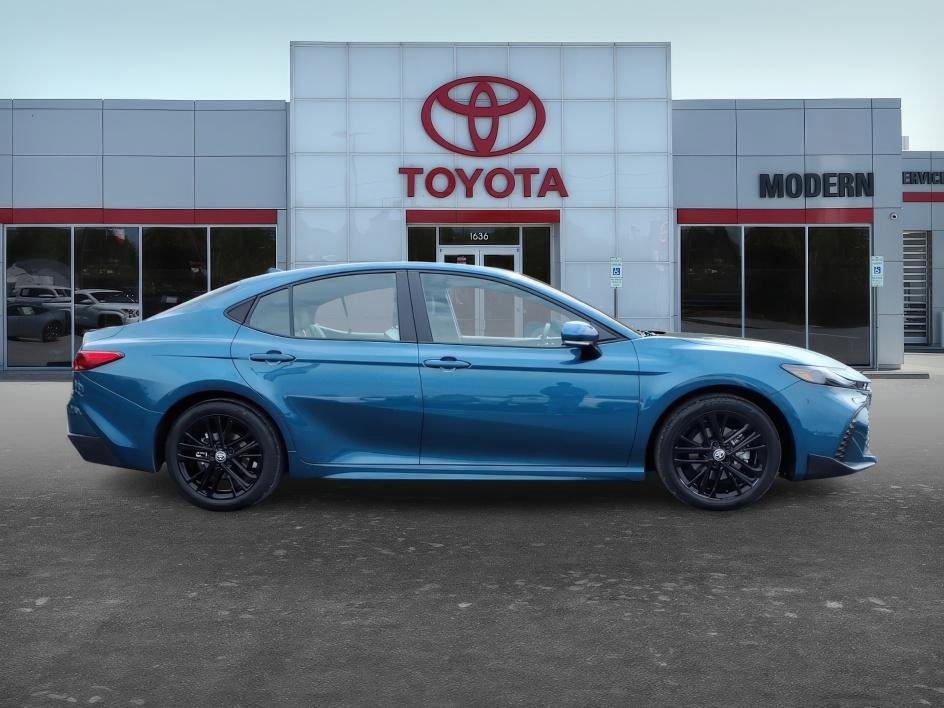 Certified 2025 Toyota Camry SE image 7