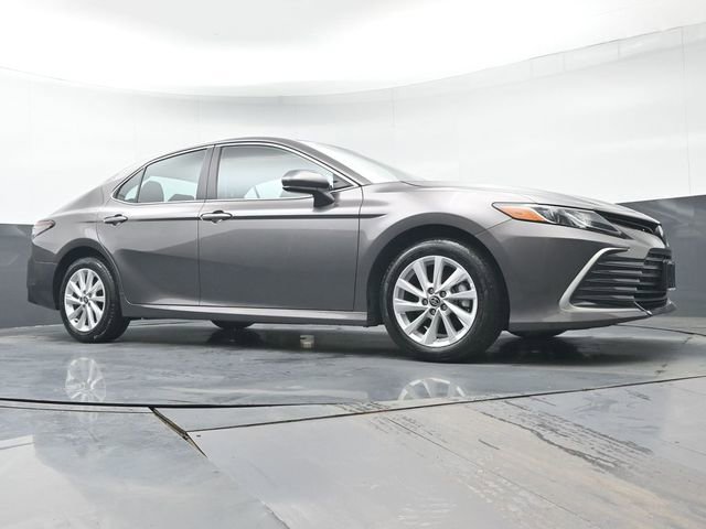 Certified 2023 Toyota Camry LE image 30