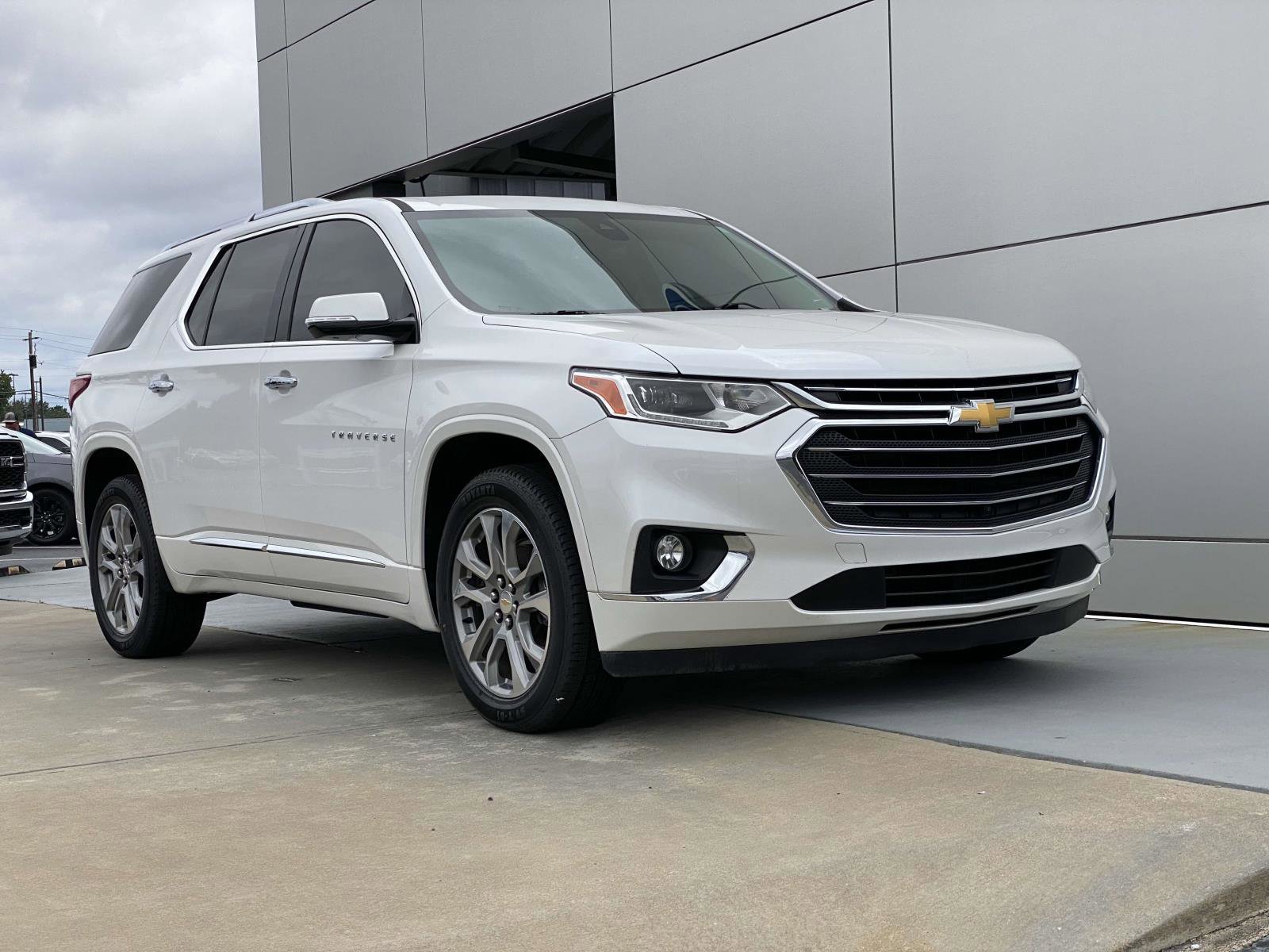 Used 2019 Chevrolet Traverse Premier w/ Driver Confidence II Package