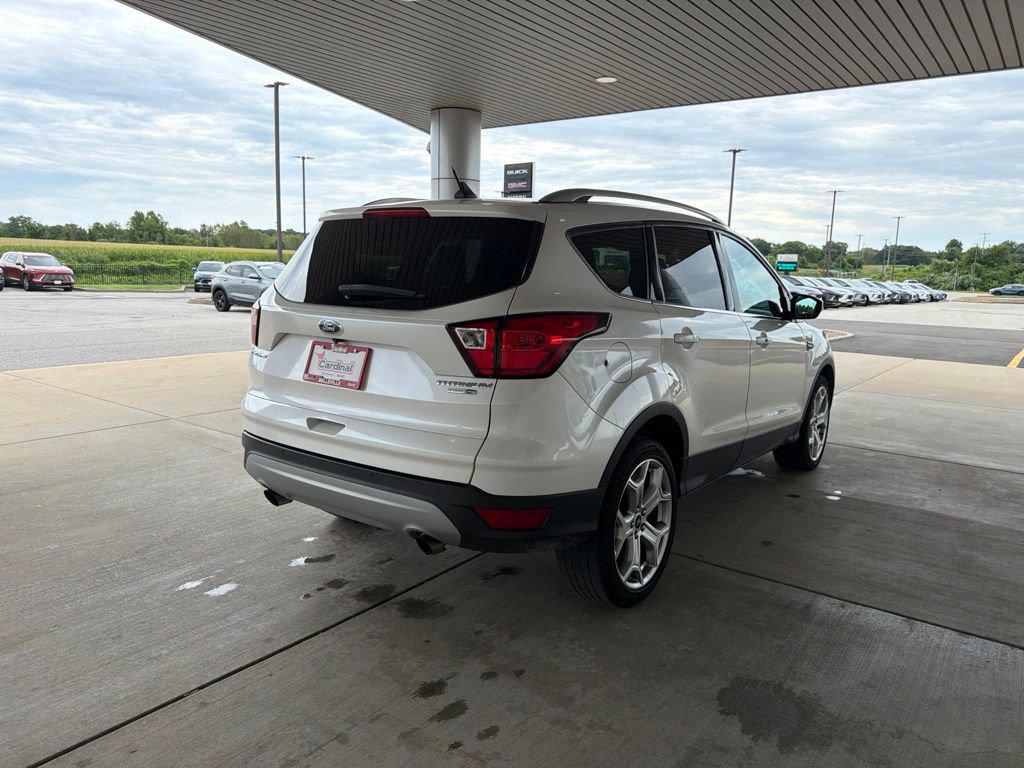 Used 2019 Ford Escape Titanium AWD/4WD image 4