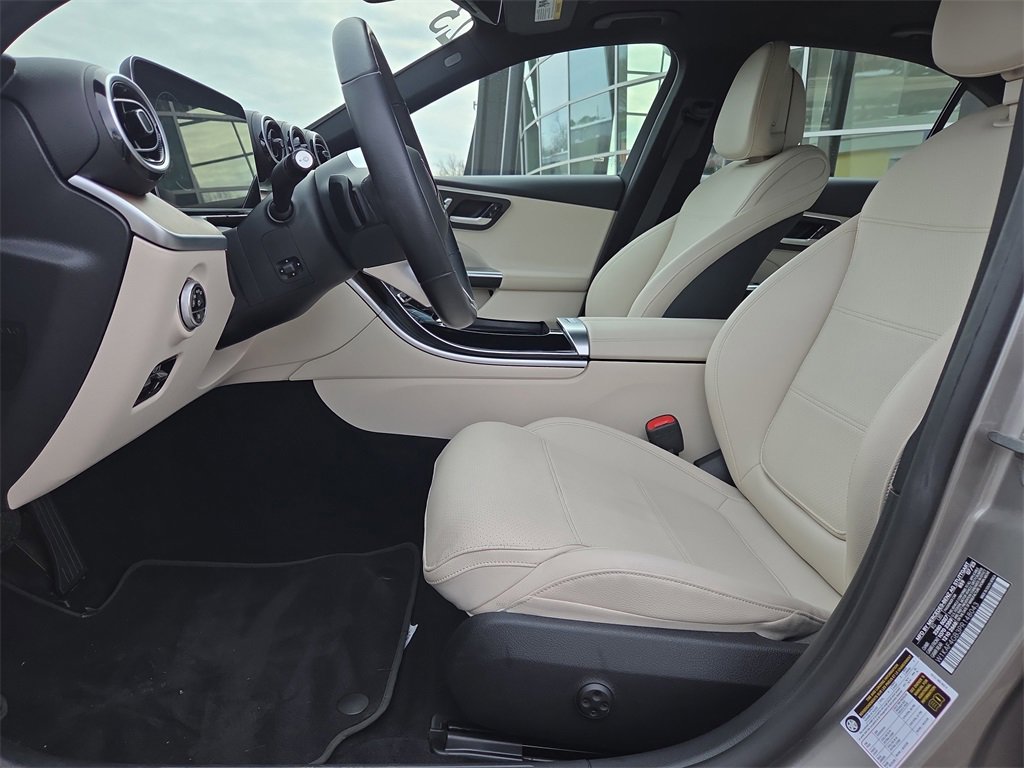 Used 2023 Mercedes-Benz C 300 Sedan image 13