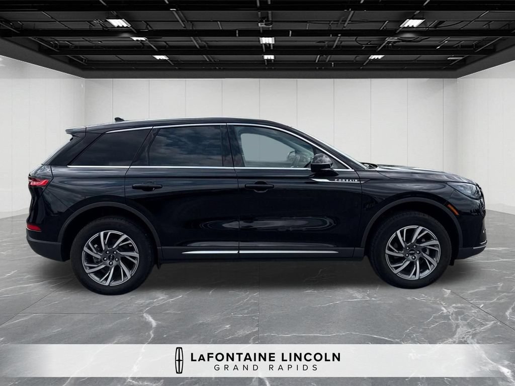 Certified 2023 Lincoln Corsair FWD w/ Equipment Group 101A image 6
