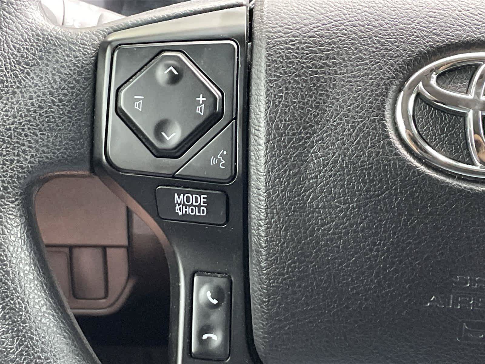 Used 2021 Toyota Tacoma SR AWD/4WD image 20