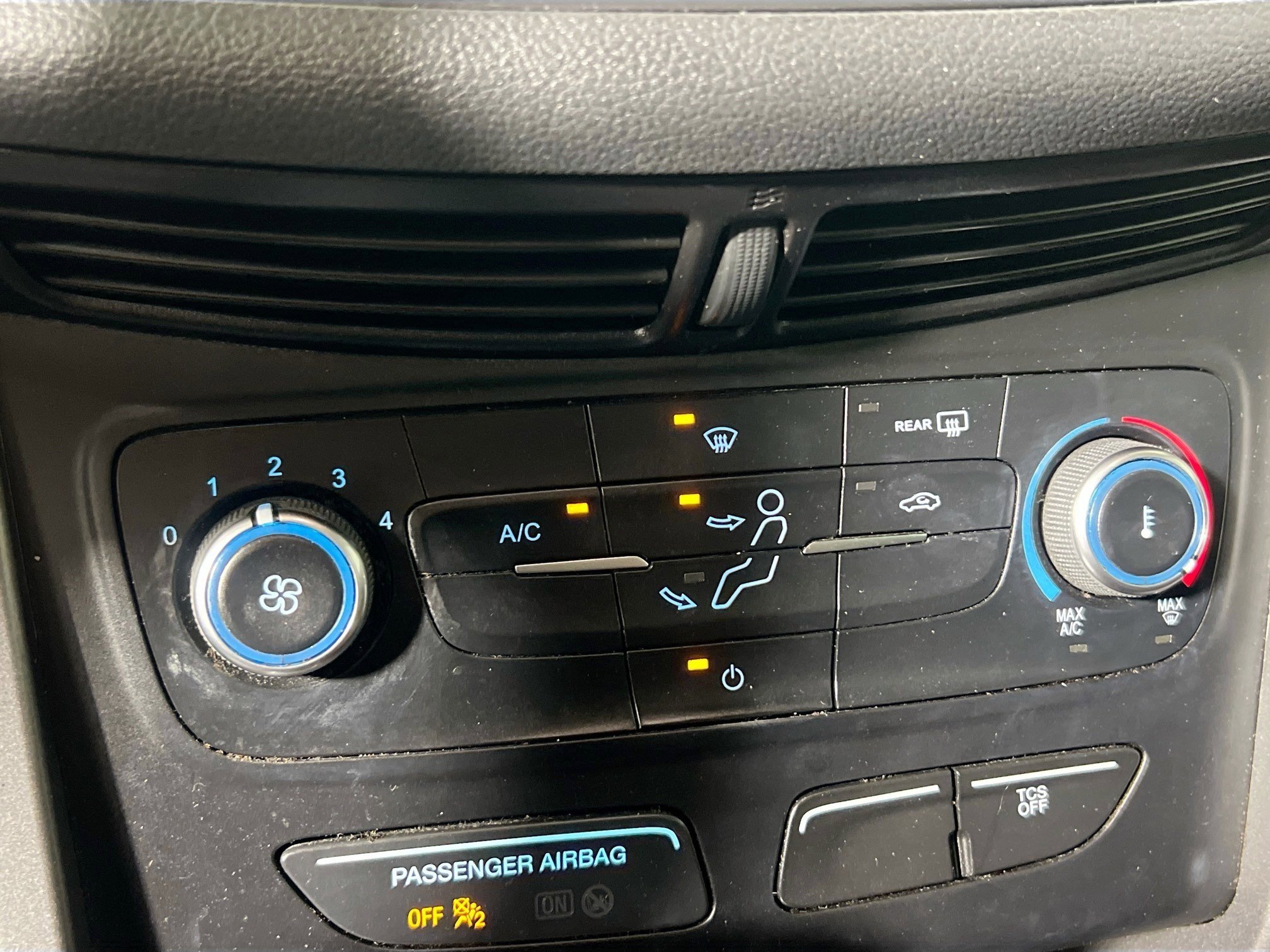 Used 2019 Ford Escape S image 26