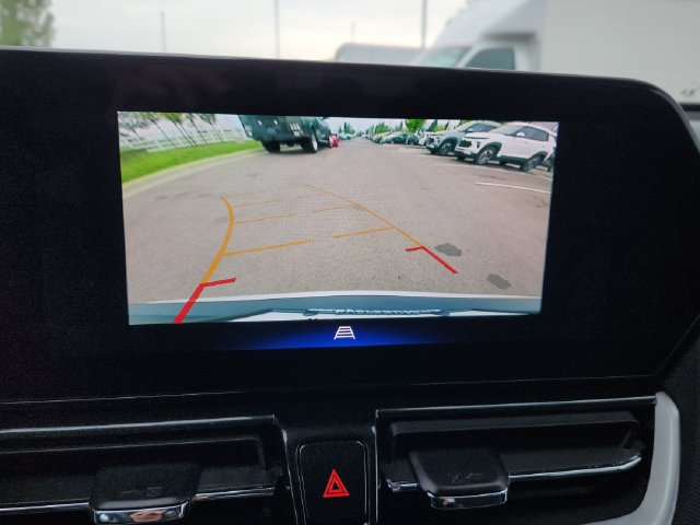 Used 2025 Chevrolet TrailBlazer LT AWD/4WD image 41