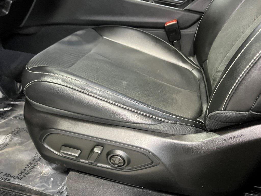 Used 2024 Jeep Grand Cherokee Altitude image 26