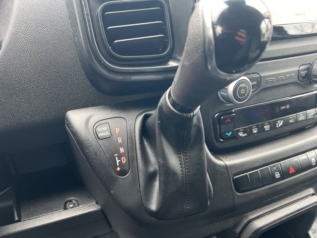 Used 2024 RAM ProMaster 2500 w/ Convenience Group image 13