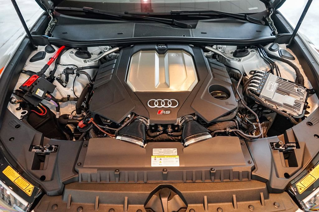 Used 2025 Audi RS 6 performance AWD/4WD image 37
