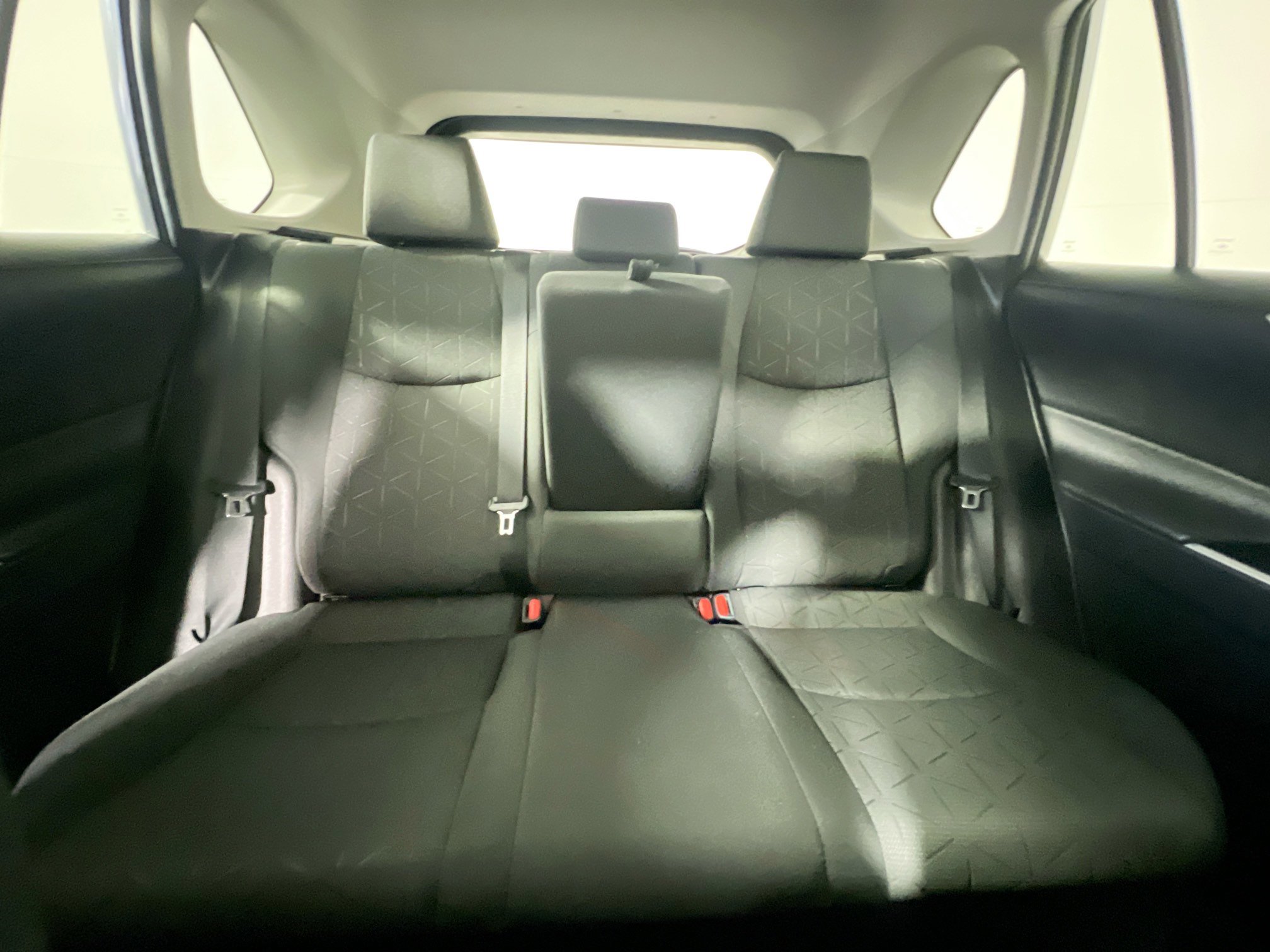 Used 2021 Toyota RAV4 XLE image 33