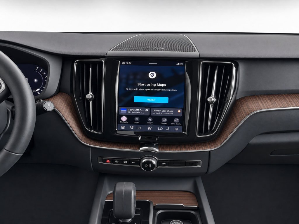 Certified 2024 Volvo XC60 B5 Plus w/ Protection Package Premier AWD/4WD image 16