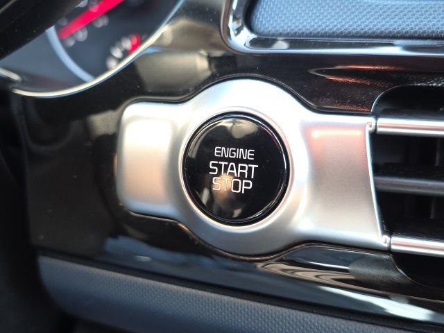 Used 2022 Kia Seltos S FWD image 11