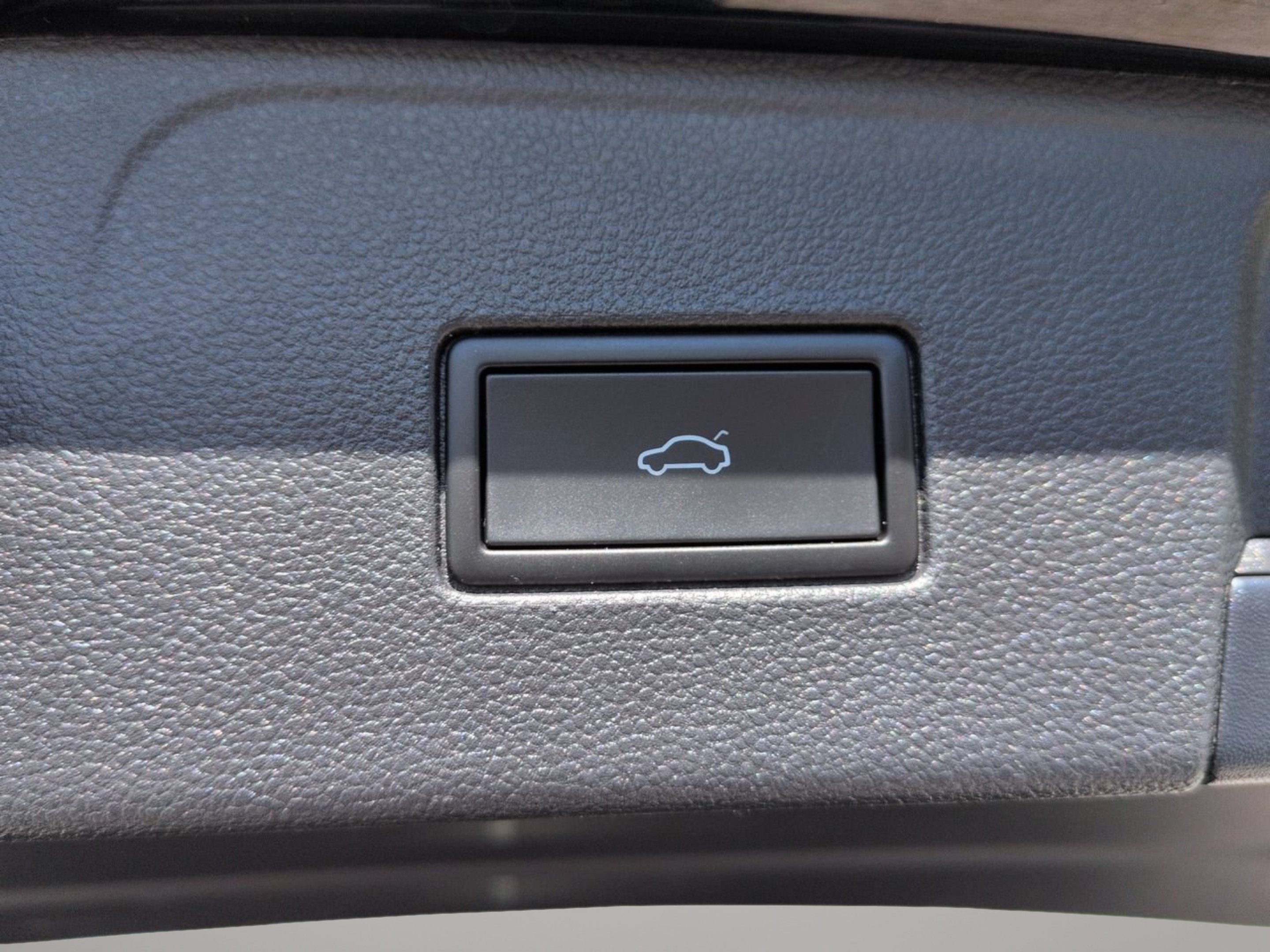 Used 2021 Volkswagen Atlas SE FWD image 18