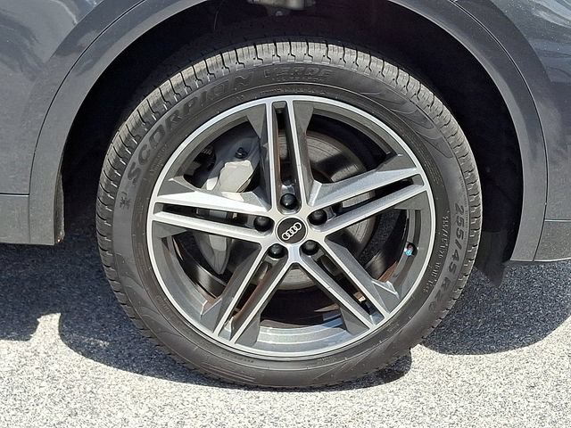 Certified 2023 Audi Q5 e Premium Plus w/ Premium Plus Package AWD/4WD image 8