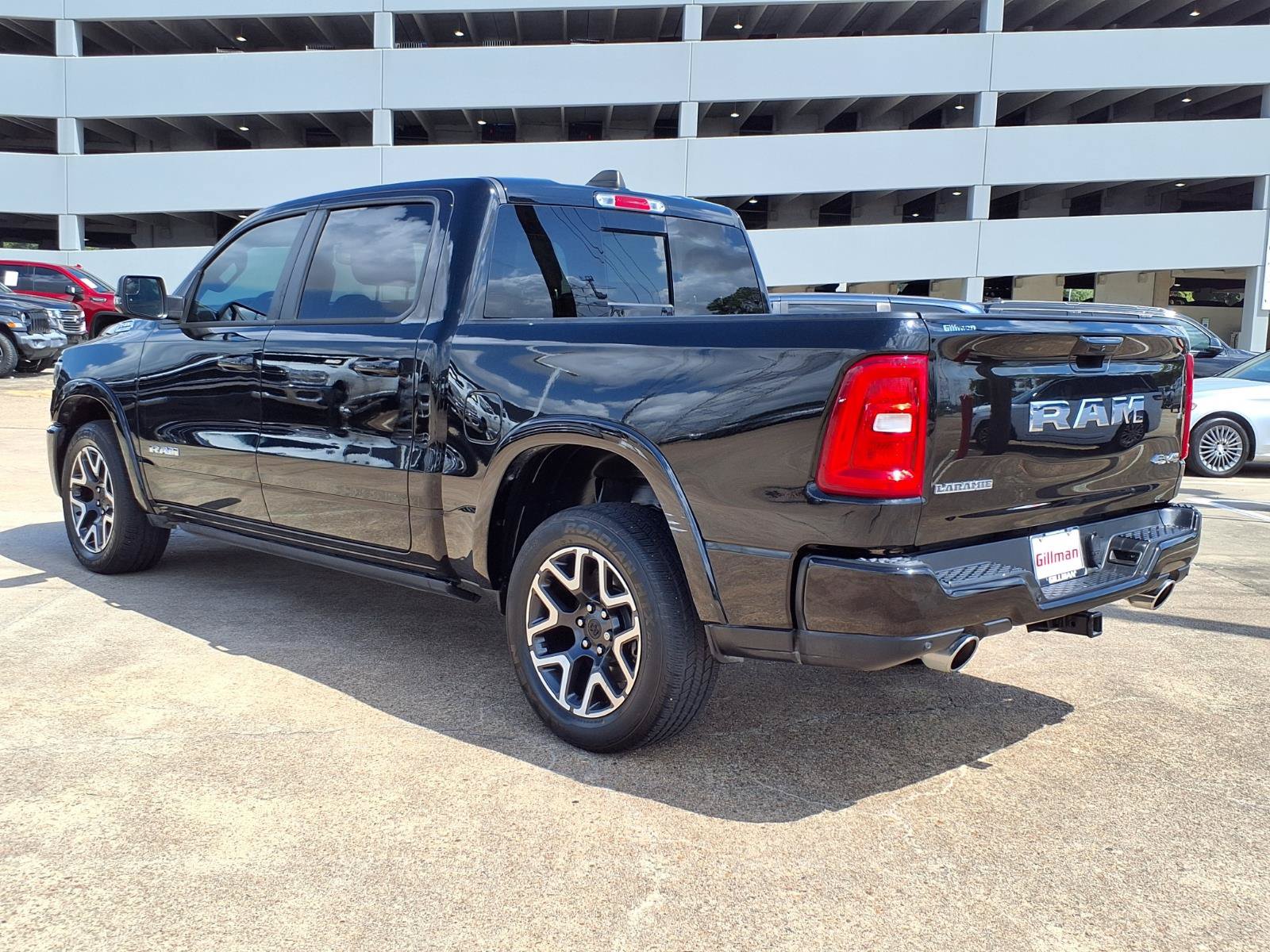 Used 2025 RAM 1500 Laramie w/ Laramie Southwest Edition AWD/4WD image 4