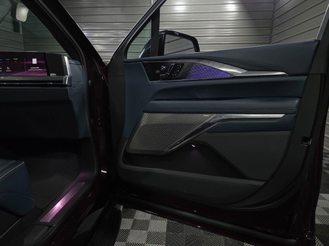 Used 2025 Cadillac Escalade IQ Luxury 2 w/ LPO, Premium Carpet Package image 37