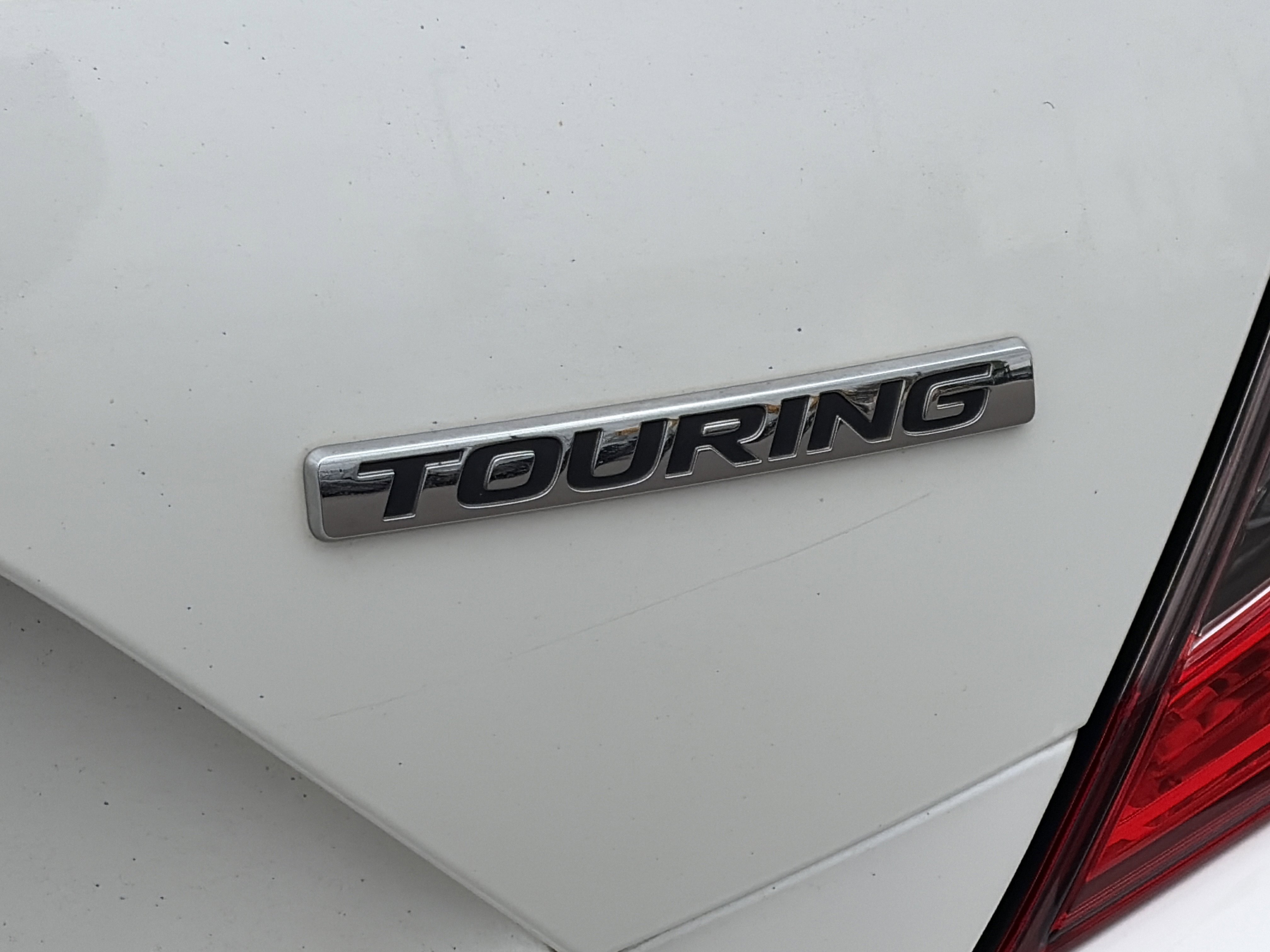 Used 2016 Honda Civic Touring image 21