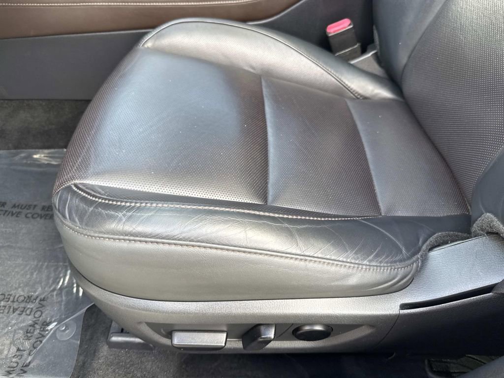 Used 2021 MAZDA CX-30 FWD 2.5 S w/ Premium Package image 28