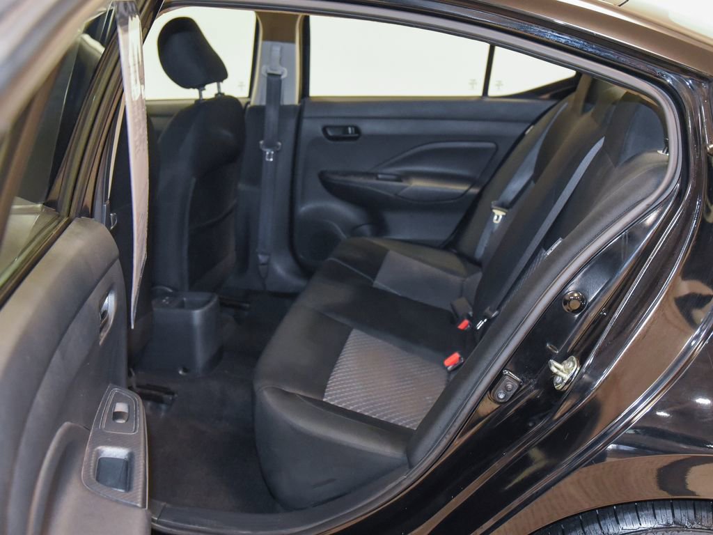 Used 2020 Nissan Versa S FWD image 6
