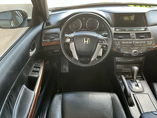 Used 2011 Honda Accord EX-L image 14