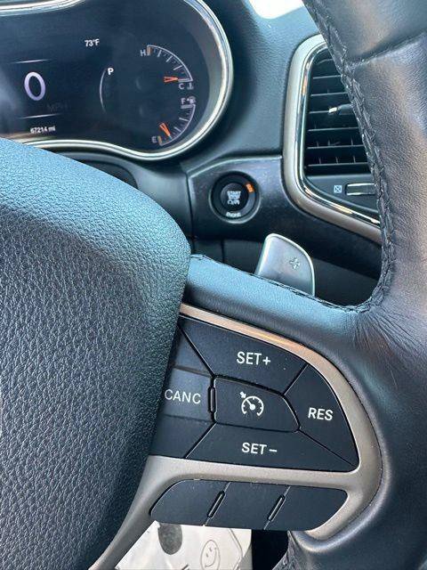 Used 2016 Jeep Grand Cherokee Laredo AWD/4WD image 25