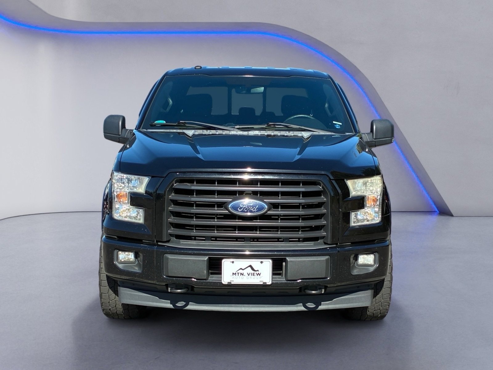 Used 2017 Ford F150 XLT w/ Equipment Group 302A Luxury AWD/4WD image 8