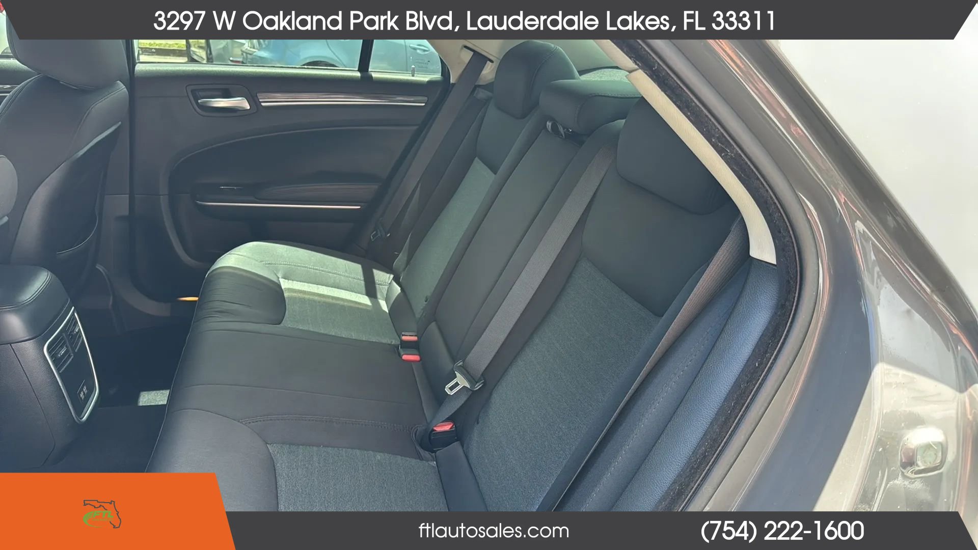 Used 2019 Chrysler 300 Touring w/ Sport Appearance Package RWD image 22
