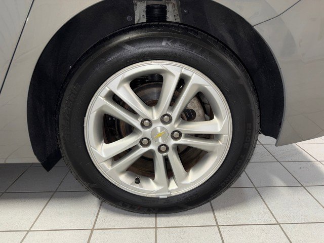 Used 2017 Chevrolet Cruze LT w/ Convenience Package image 11