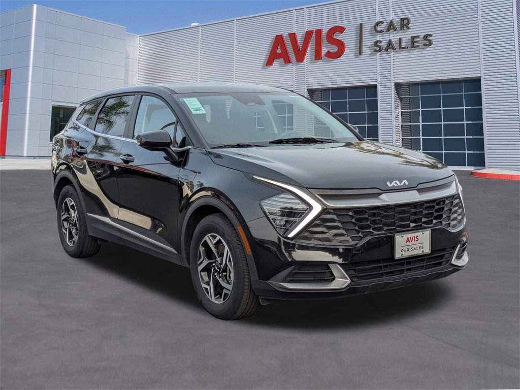 Used 2024 Kia Sportage LX image 3