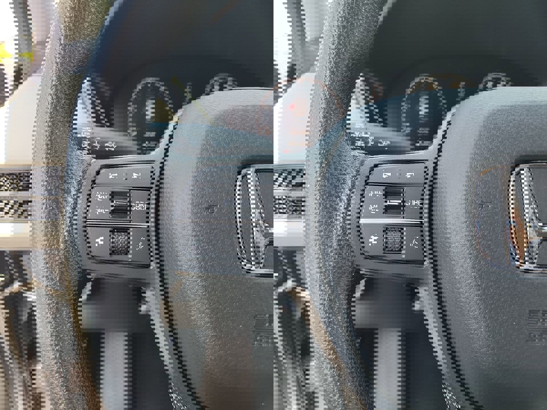 Used 2023 Honda HR-V LX image 29