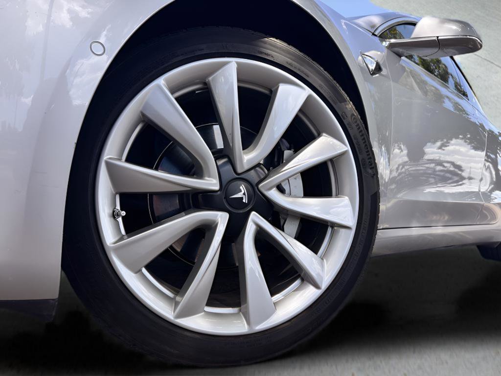 Used 2018 Tesla Model 3 Long Range image 24