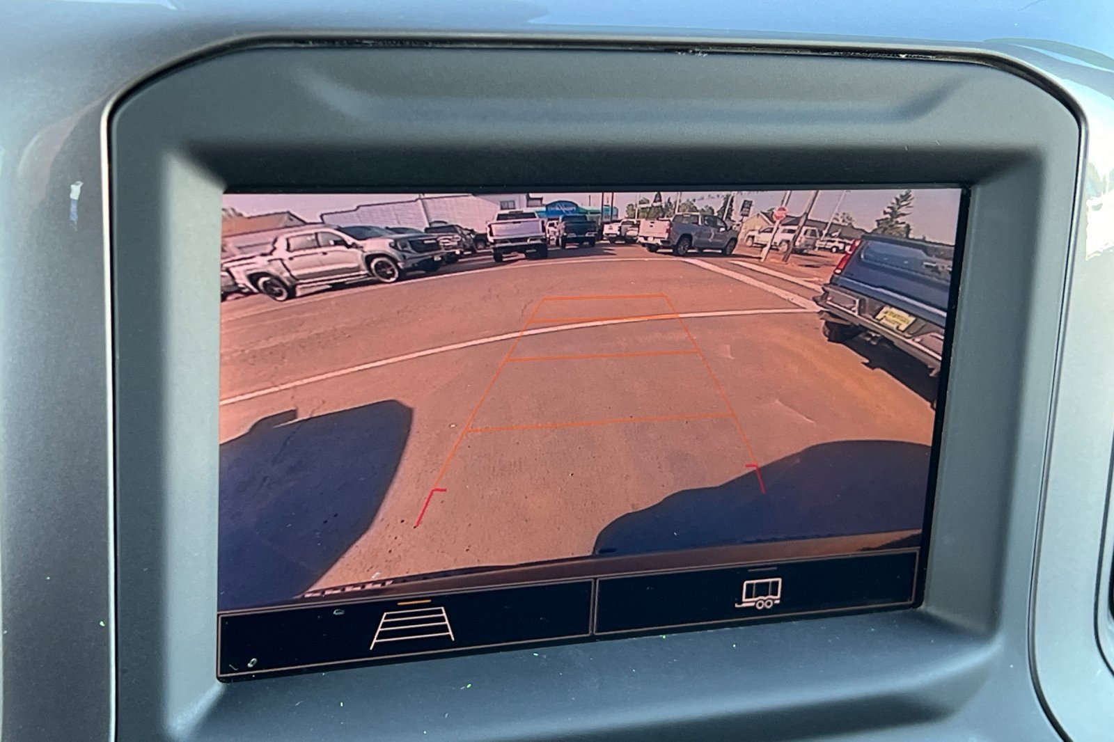 Used 2022 Chevrolet Silverado 1500 Custom image 15