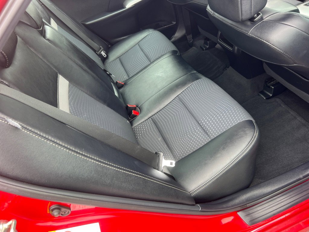 Used 2014 Toyota Camry SE FWD image 15
