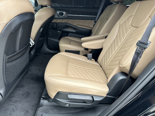 Used 2025 Kia Sorento SX Prestige w/ Olive Brown Leather Package image 25