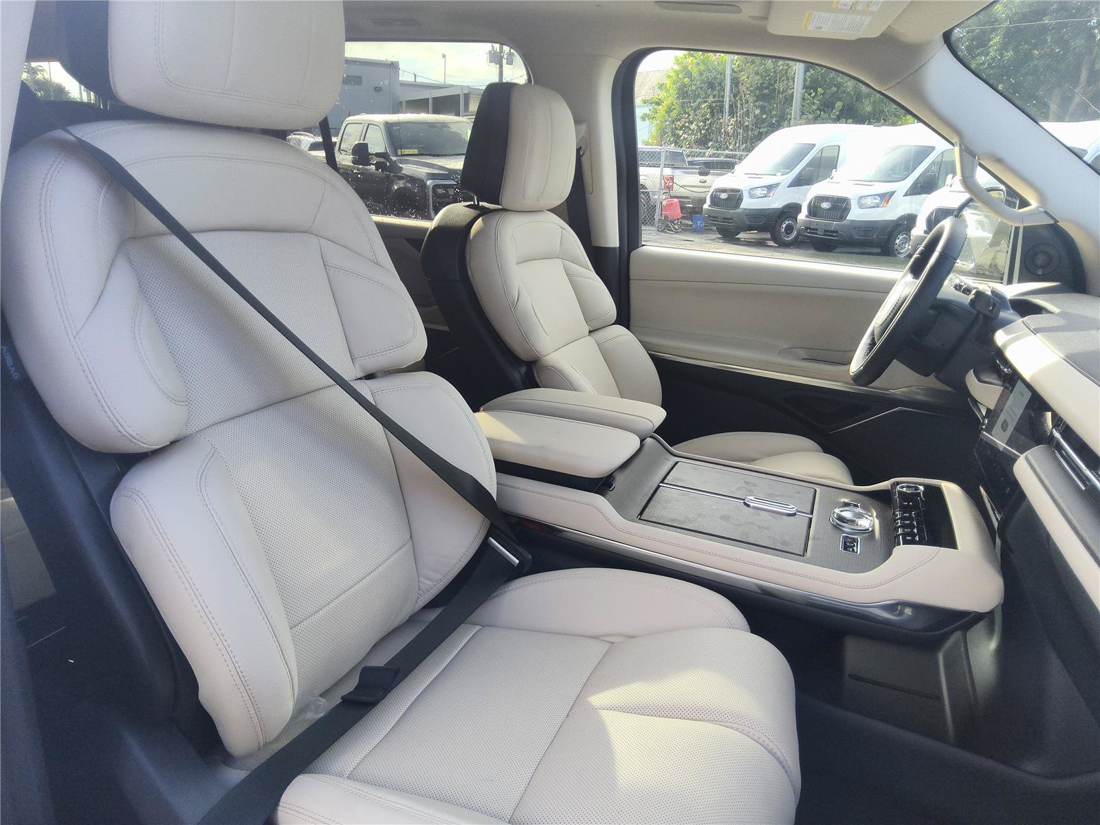 New 2027 Lincoln Navigator Reserve AWD/4WD image 33