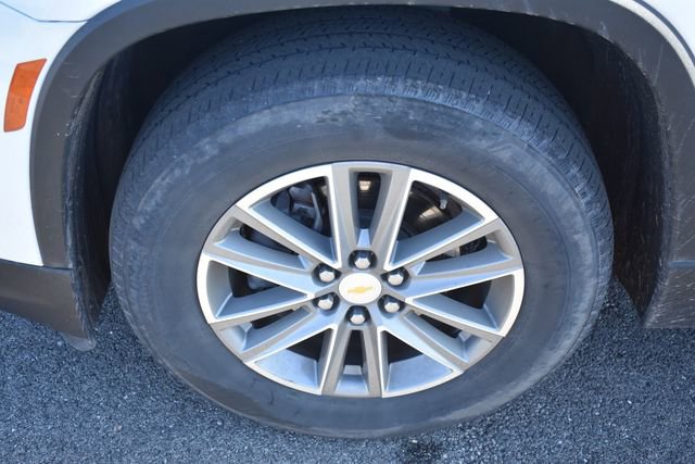 Used 2023 Chevrolet Traverse LT FWD image 13