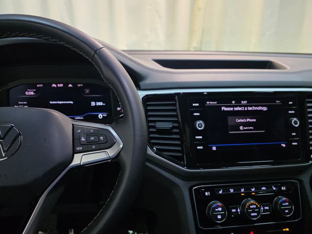 Certified 2022 Volkswagen Atlas Cross Sport SE w/ Panoramic Sunroof Package image 17