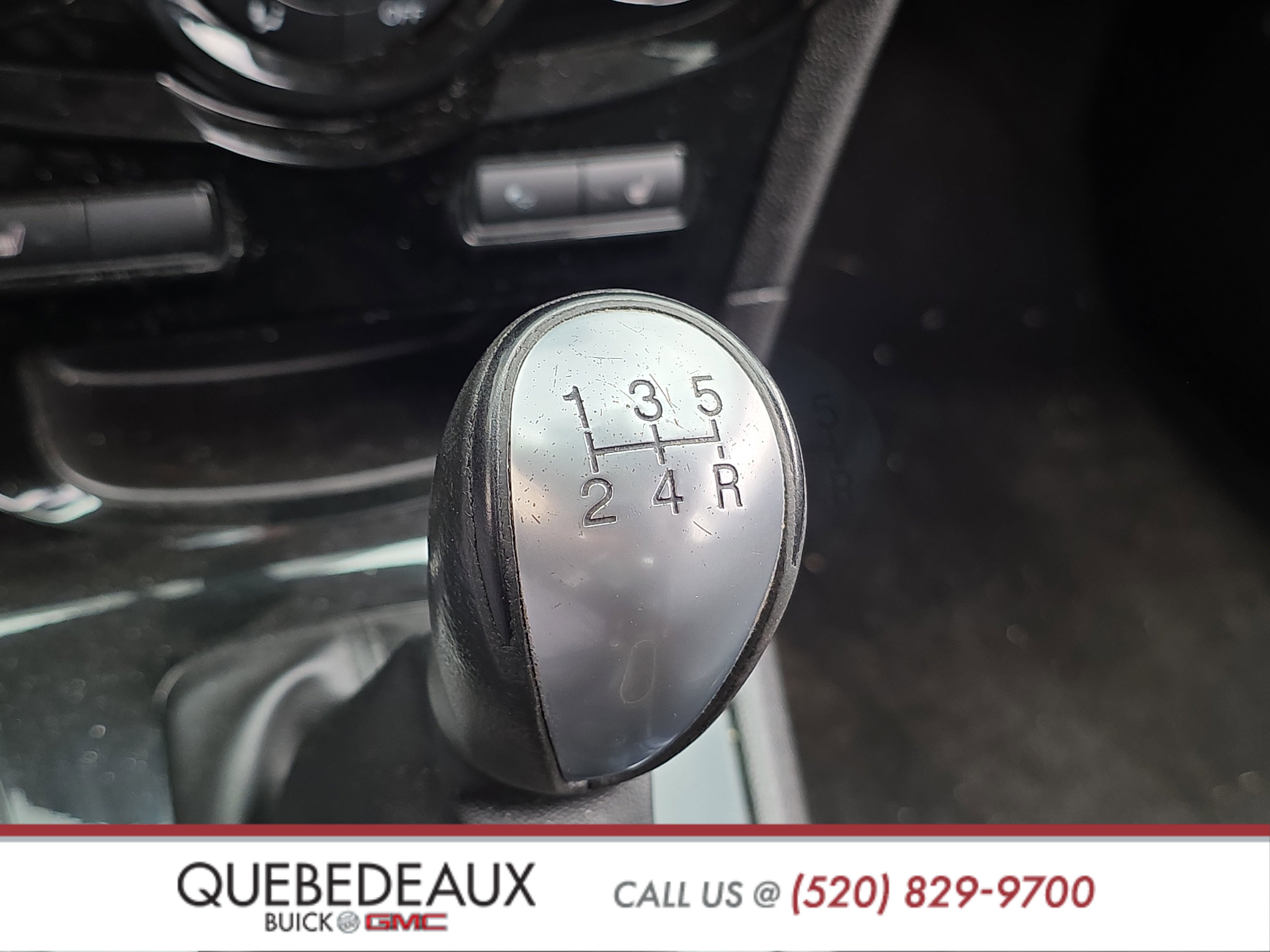 Used 2014 Ford Fiesta Titanium FWD image 19