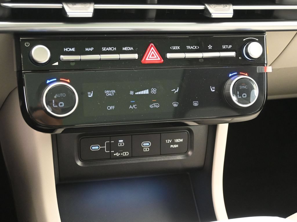 Certified 2025 Hyundai Tucson SEL AWD/4WD image 19