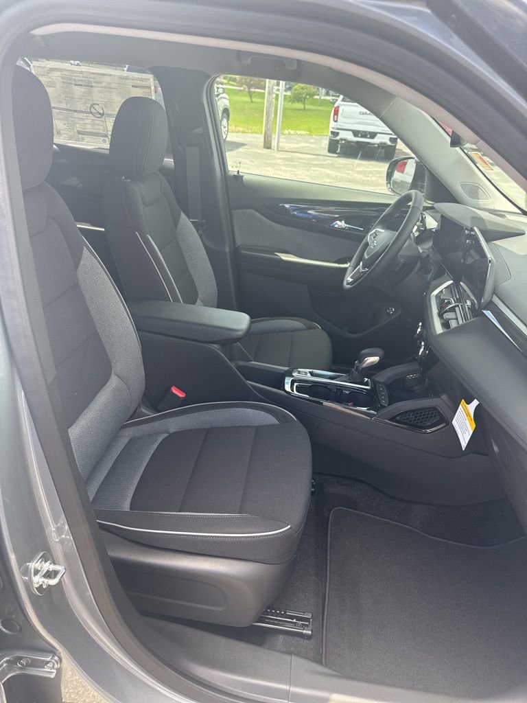 New 2026 Chevrolet TrailBlazer LT w/ Convenience Package FWD image 46