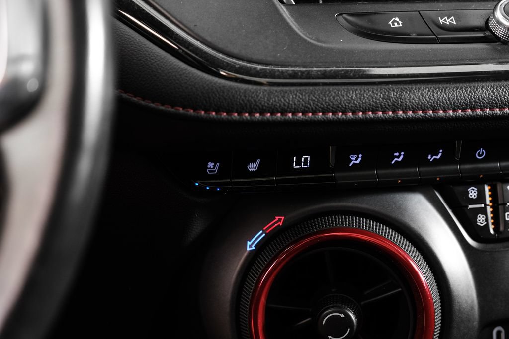 Used 2020 Chevrolet Blazer RS FWD image 21