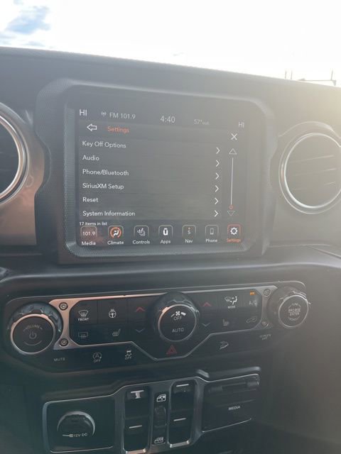 Used 2019 Jeep Wrangler Unlimited Sahara image 50