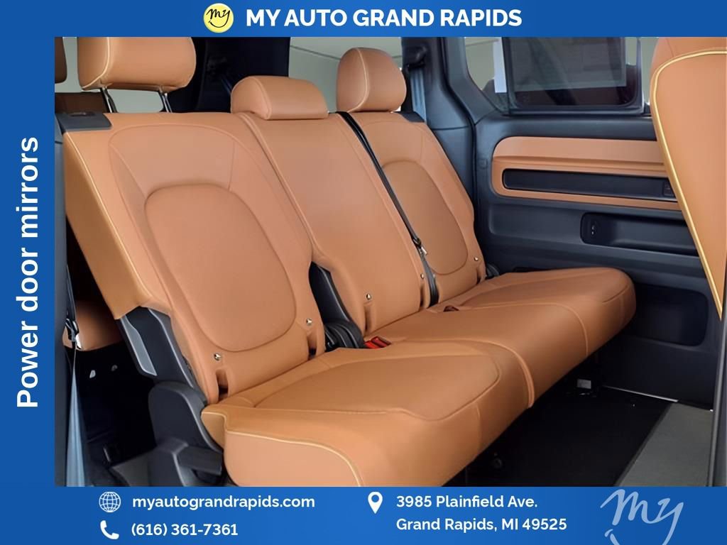 Used 2025 Volkswagen ID. Buzz Pro S RWD image 14