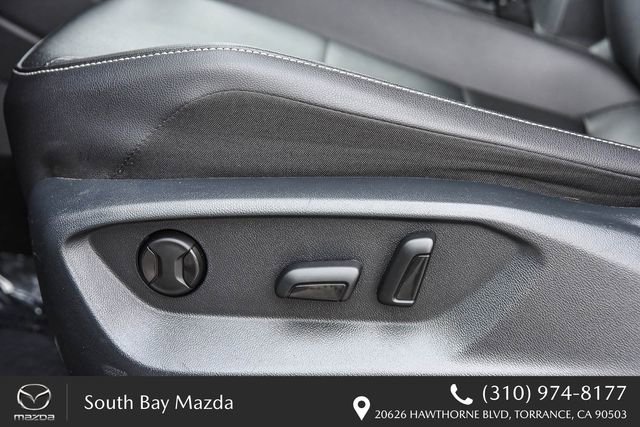 Used 2021 Volkswagen Tiguan SE w/ Panoramic Sunroof Package FWD image 22