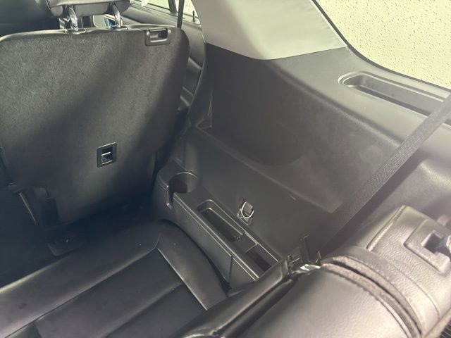 Used 2022 Ford Explorer Limited w/ Equipment Group 301A AWD/4WD image 27