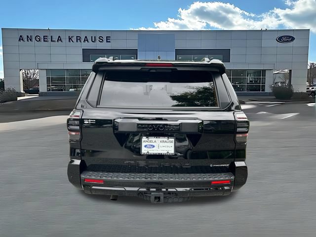 Used 2025 Toyota 4Runner TRD Pro AWD/4WD image 7