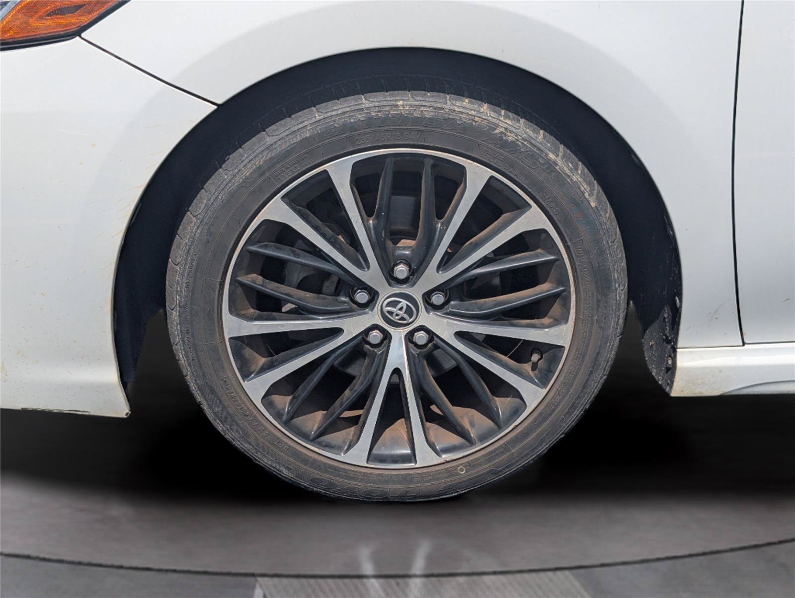 Used 2018 Toyota Camry SE w/ Convenience Package FWD image 37