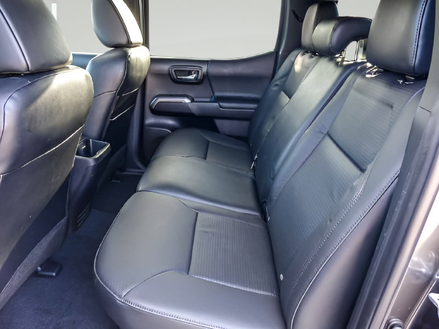 Used 2023 Toyota Tacoma Limited AWD/4WD image 13