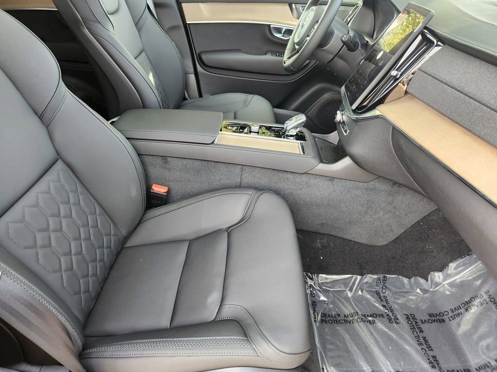 New 2026 Volvo XC90 B6 Plus w/ Protection Package AWD/4WD image 21